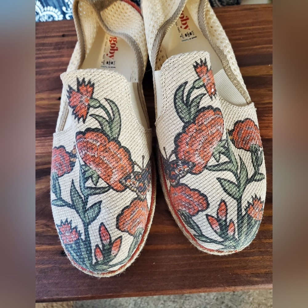Goby women's espadrilles slip on shoes size 11/EU42